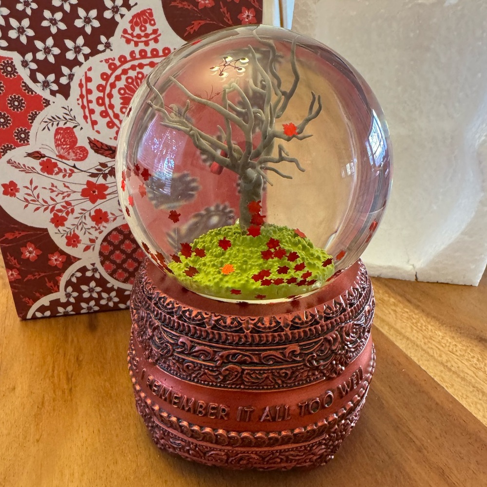 Taylor Swift All Too Well Red Snow Globe
